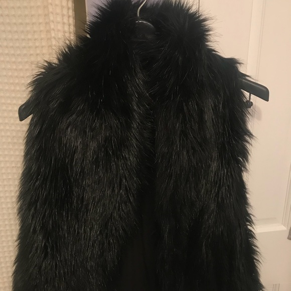 Sam Edelman Faux Fur Vest!! Worn once! - Picture 1 of 3
